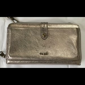 The Sak Iris Smartphone Crossbody Pyrite